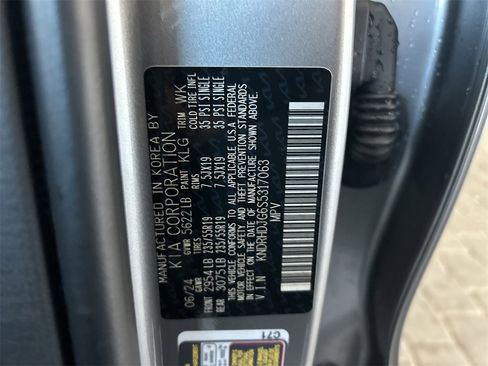 Used 2025 Kia Sorento EX image 47