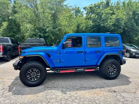 Used 2024 Jeep Wrangler Unlimited Rubicon AWD/4WD image 1