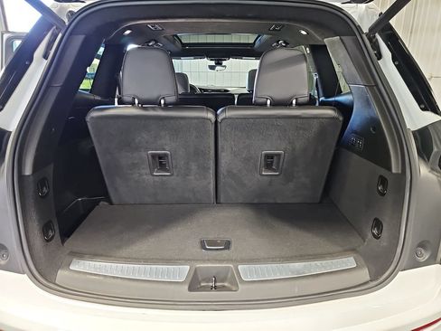 Used 2023 Cadillac XT6 Sport w/ Platinum Package AWD/4WD image 13