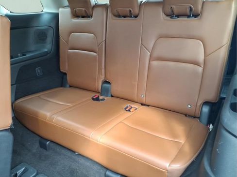 Used 2023 Nissan Pathfinder Platinum w/ Cargo Package AWD/4WD image 22