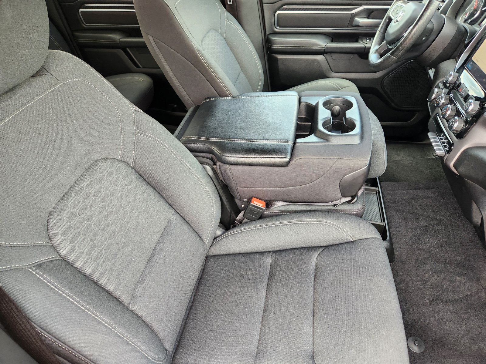 Used 2025 RAM 1500 Big Horn RWD image 24