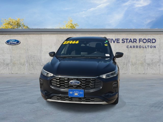 Used 2023 Ford Escape ST-Line AWD/4WD image 3