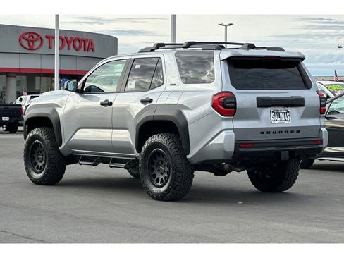 New 2026 Toyota 4Runner SR5 image 6