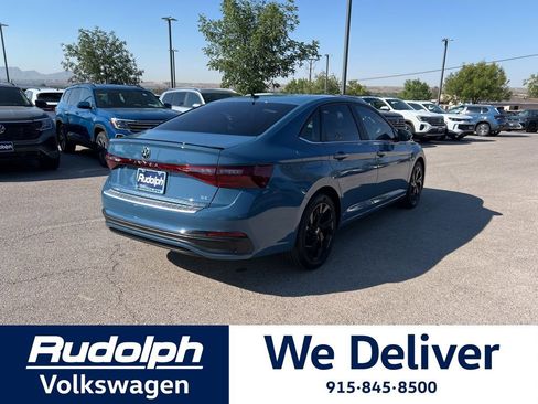 New 2025 Volkswagen Jetta SE image 5
