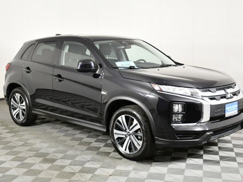 Used 2025 Mitsubishi Outlander Sport ES image 4
