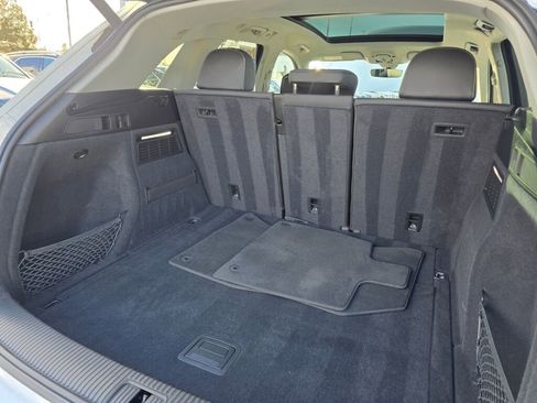 Used 2022 Audi Q5 2.0T Premium w/ Convenience Package image 22