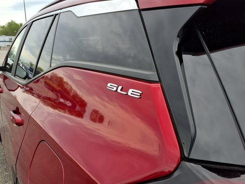 Used 2022 GMC Terrain SLE FWD image 27