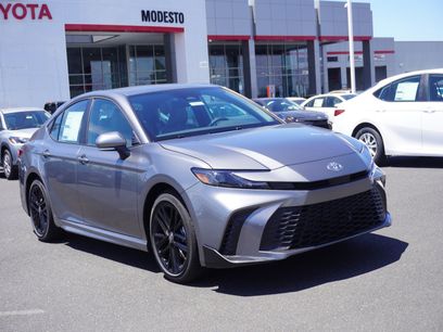 New 2025 Toyota Camry SE