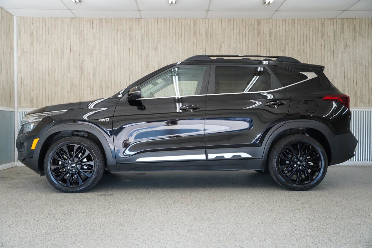 Used 2022 Kia Seltos Nightfall Edition AWD/4WD image 5