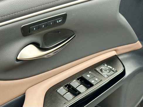 New 2025 Lexus ES 350 w/ Premium Package image 7