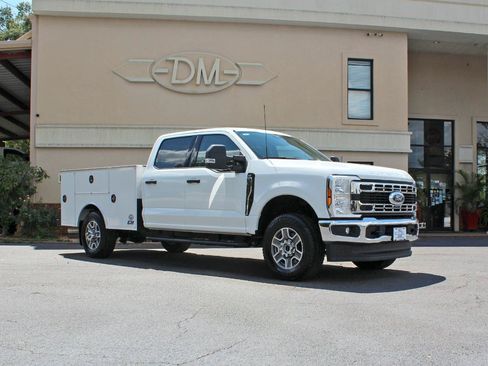 Used 2025 Ford F350 XLT AWD/4WD image 5