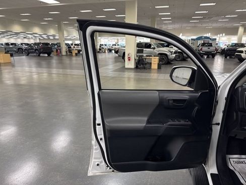 Used 2019 Toyota Tacoma SR image 16