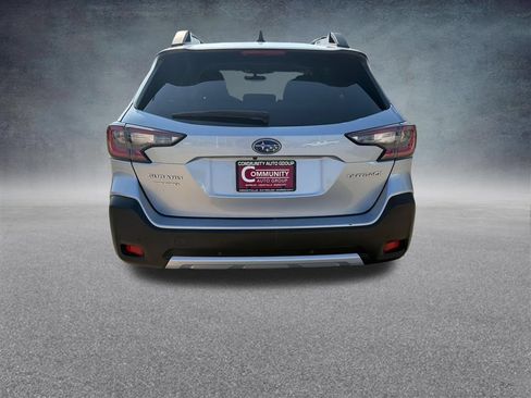 Used 2023 Subaru Outback Limited AWD/4WD image 4