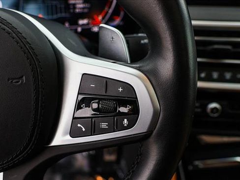 Used 2023 BMW X4 xDrive30i w/ M Sport Package image 16