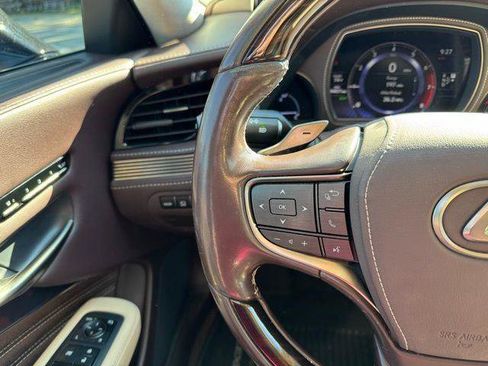 Used 2018 Lexus LS 500 image 10