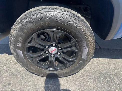 Used 2024 GMC Canyon Elevation RWD image 29