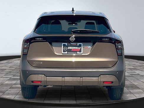 Certified 2026 Nissan Kicks S FWD image 5