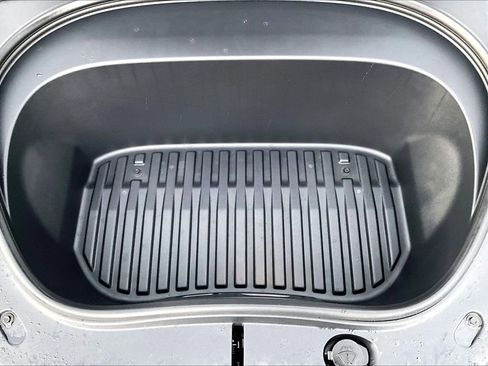 Used 2025 Tesla Model 3 Long Range RWD image 33
