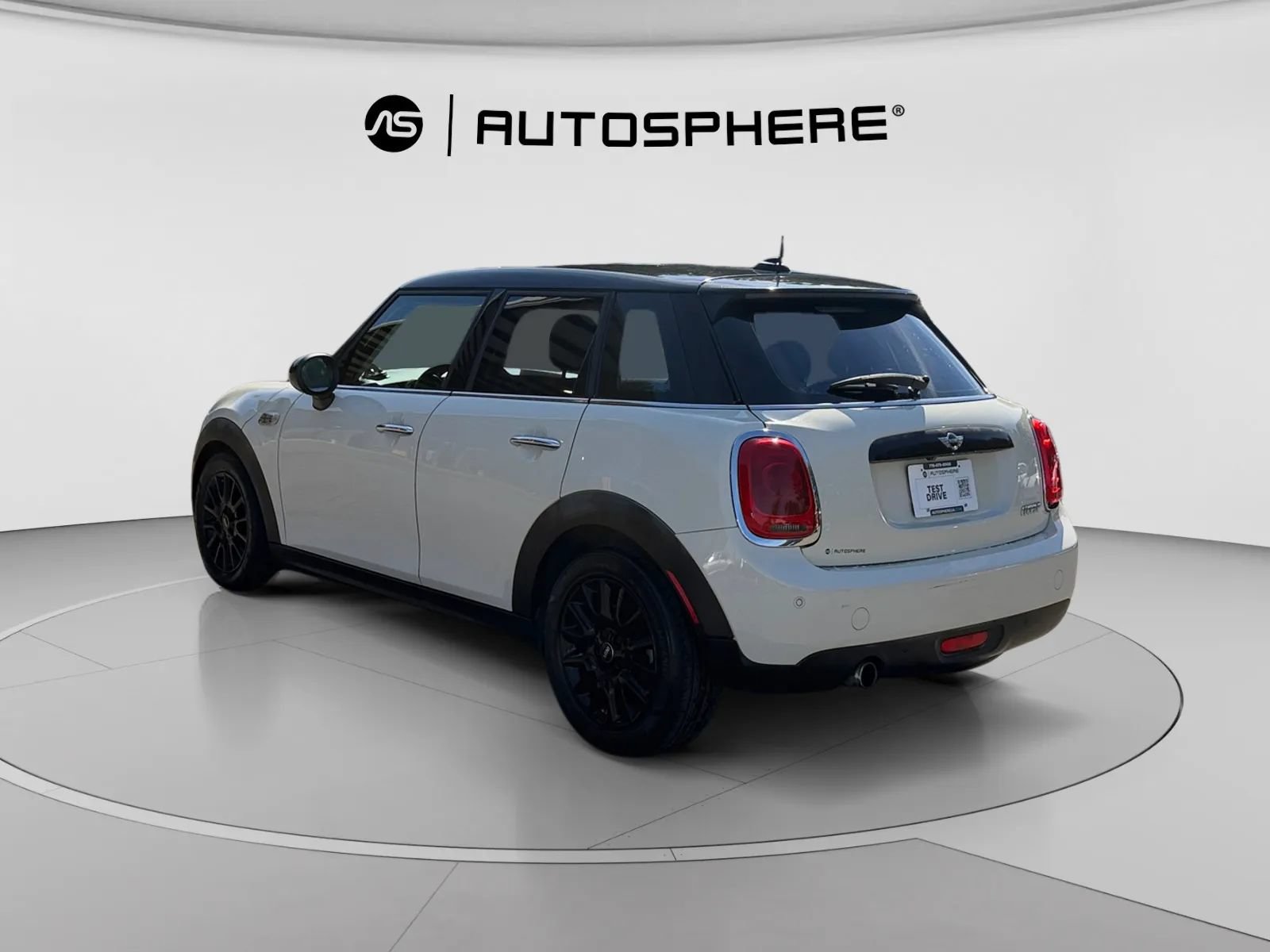 Used 2016 MINI Cooper 4-Door Hardtop w/ Media Package FWD image 6