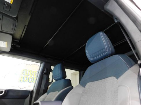 Used 2023 Ford Bronco Outer Banks AWD/4WD image 33