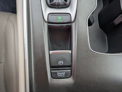 Certified 2018 Honda Accord EX-L image 19