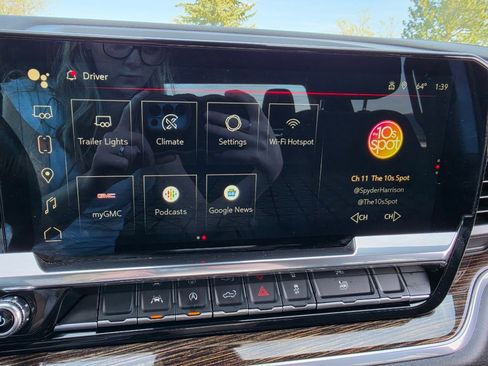 Used 2022 GMC Sierra 1500 Elevation AWD/4WD image 19