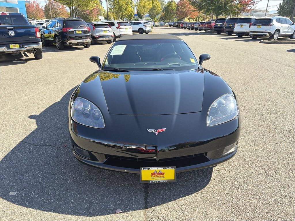 Used 2011 Chevrolet Corvette Convertible w/ Preferred Equipment Group RWD image 4