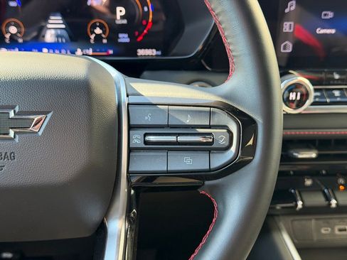 Used 2024 Chevrolet Colorado Z71 w/ Z71 Convenience Package 2 image 19