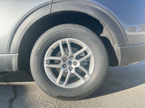 New 2026 Ford Explorer Active w/ Active Comfort Package image 12