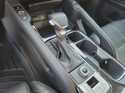 Used 2022 Kia Telluride SX w/ Towing Package FWD image 31