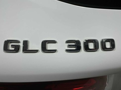 Used 2019 Mercedes-Benz GLC 300 4MATIC image 7