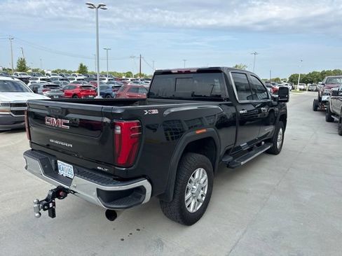Used 2024 GMC Sierra 2500 SLT w/ SLT Premium Package AWD/4WD image 3