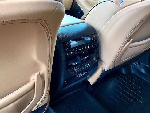 Used 2022 Jeep Grand Cherokee Summit image 10