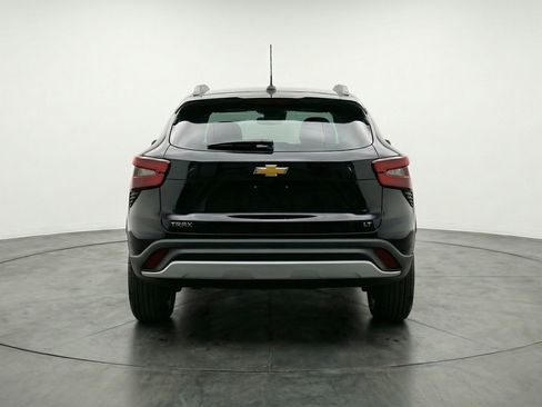Used 2025 Chevrolet Trax LT image 6