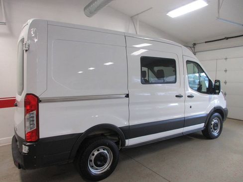 Used 2018 Ford Transit 250 130 Medium Roof RWD image 30
