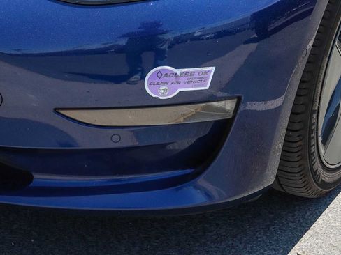 Used 2018 Tesla Model 3 RWD image 4