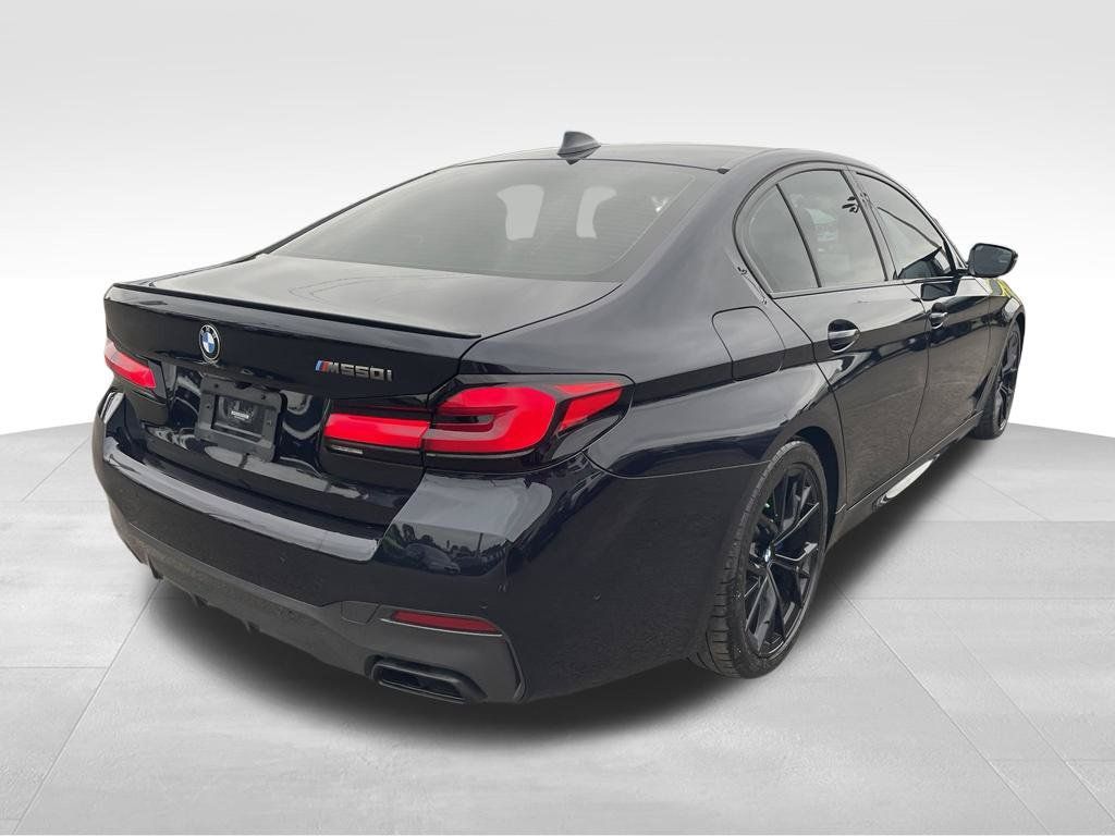 Used 2021 BMW M550i xDrive w/ Dynamic Handling Package AWD/4WD image 16