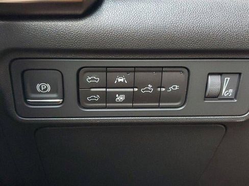 New 2025 GMC Hummer EV 2X image 32