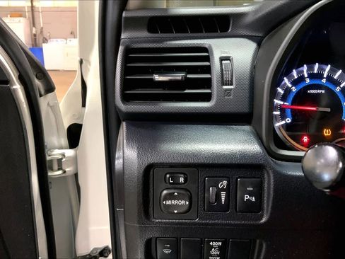 Used 2019 Toyota 4Runner Limited image 33