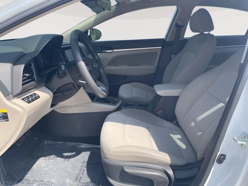Used 2019 Hyundai Elantra SEL FWD image 3