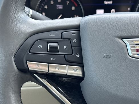 Used 2022 Cadillac XT6 Premium Luxury w/ Technology Package AWD/4WD image 7