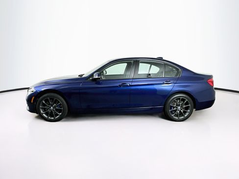 Used 2018 BMW 320i xDrive Sedan AWD/4WD image 4