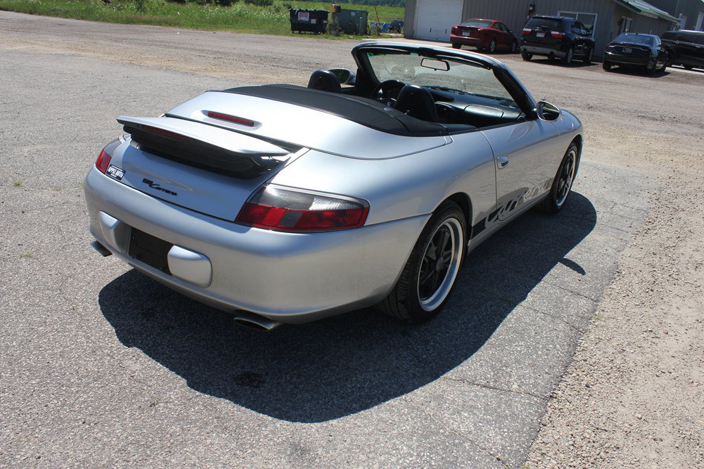 Used 2004 Porsche 911 Carrera RWD image 13