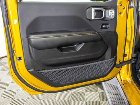 New 2026 Jeep Wrangler Unlimited Sahara AWD/4WD image 34