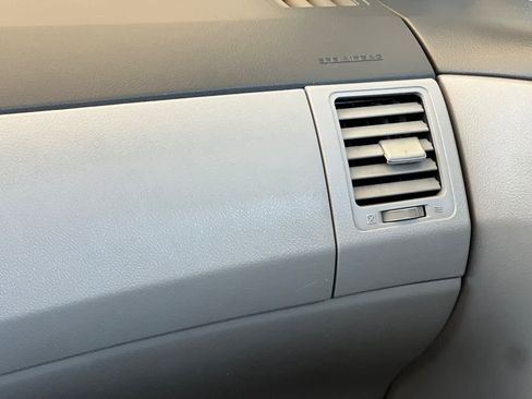 Used 2010 Toyota Corolla LE FWD image 14