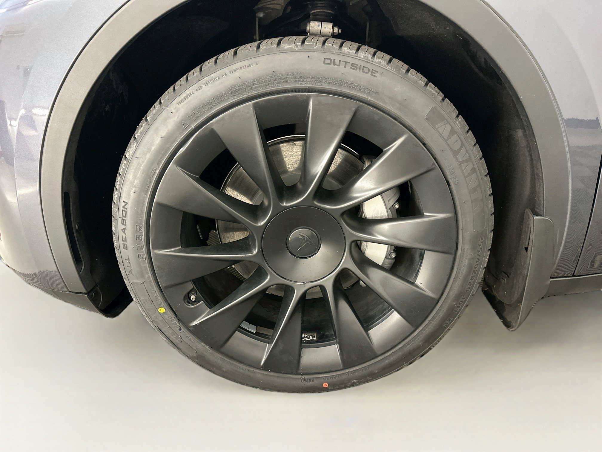 Used 2023 Tesla Model Y Long Range AWD/4WD image 35