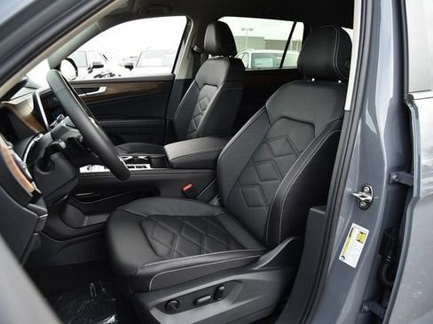 New 2026 Volkswagen Atlas SE image 19