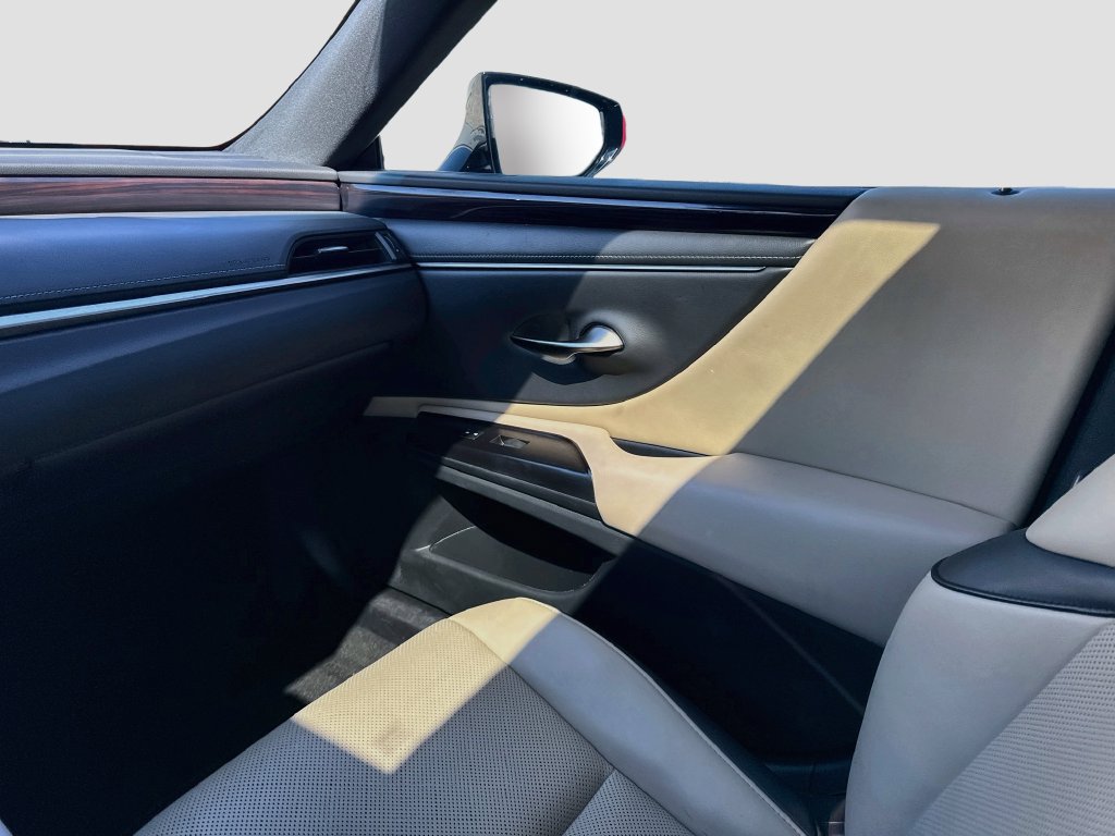 Used 2020 Lexus ES 350 w/ Premium Package FWD image 29