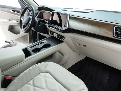 New 2026 Volkswagen Atlas SE image 32