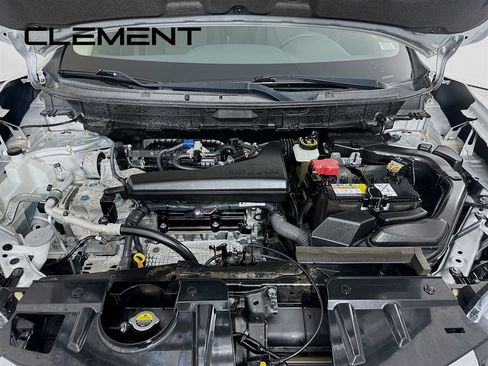 Used 2020 Nissan Rogue SV image 32